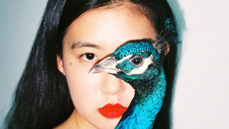 Peacock di Ren Hang