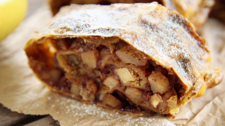 strudel di mele o Apfelstrudel