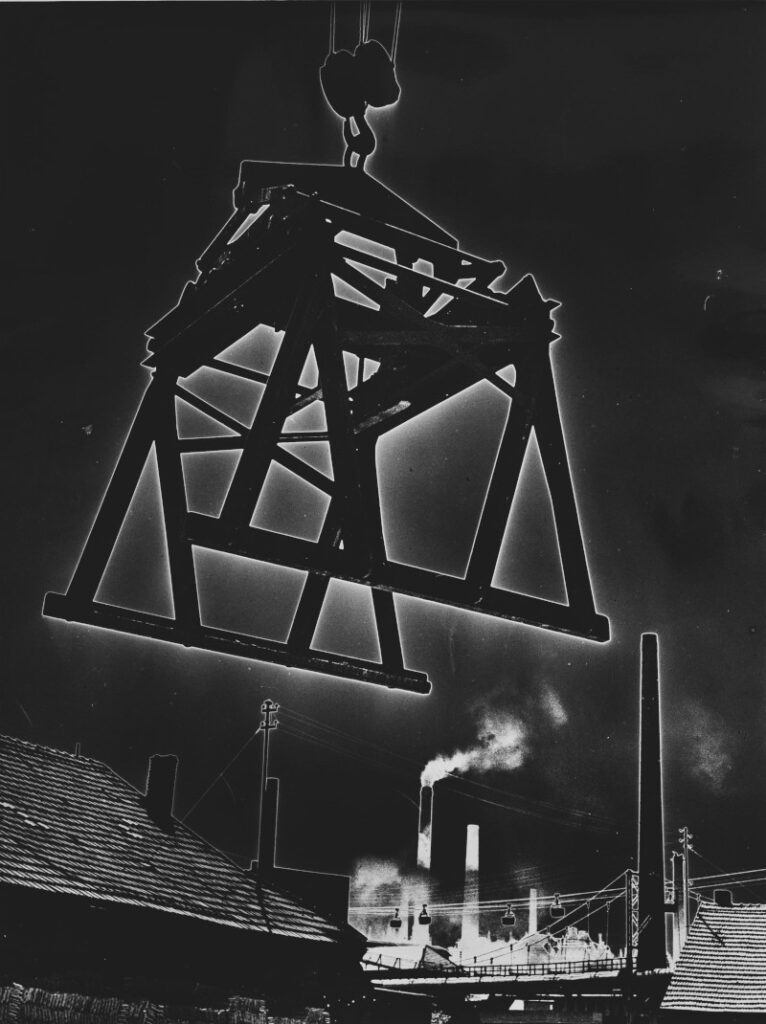 OTTO STEINERT Saarland, paesaggio industriale 3, 1950 © Estate Otto Steinert, Museum Folkwang, Essen